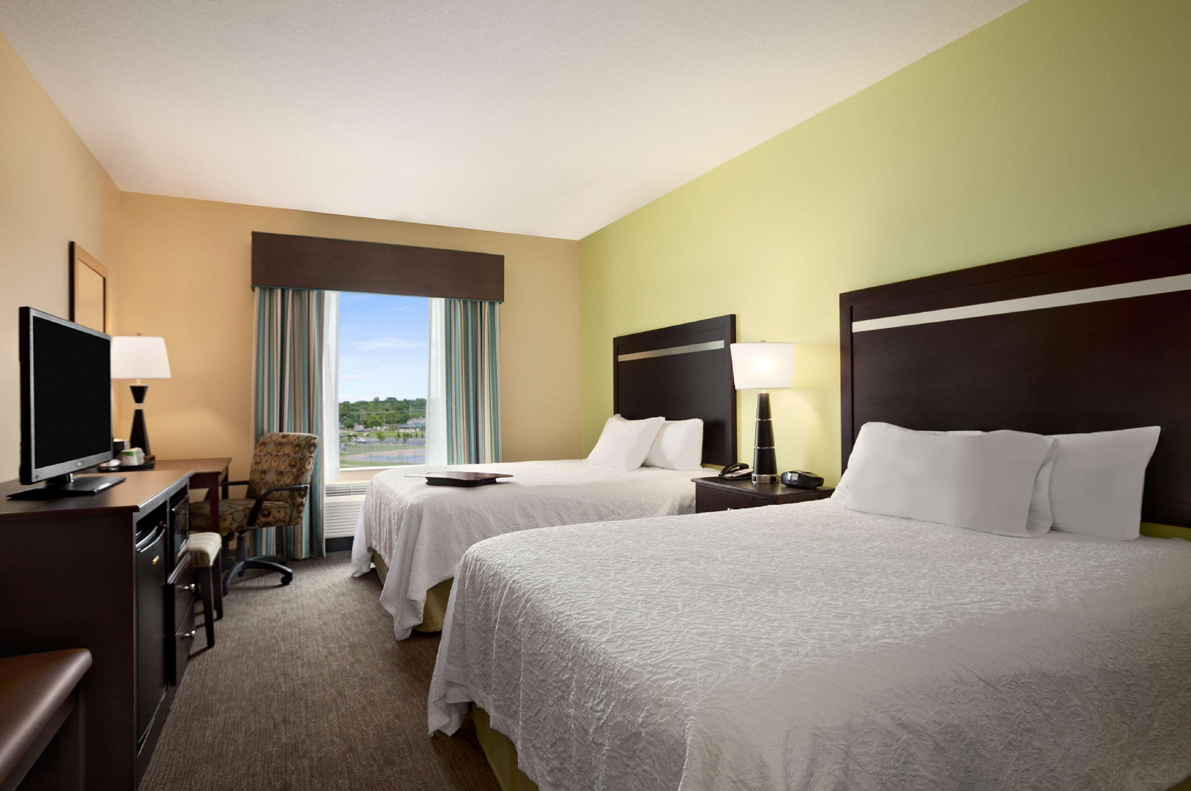 Hampton Inn Belton/Kansas City Екстериор снимка
