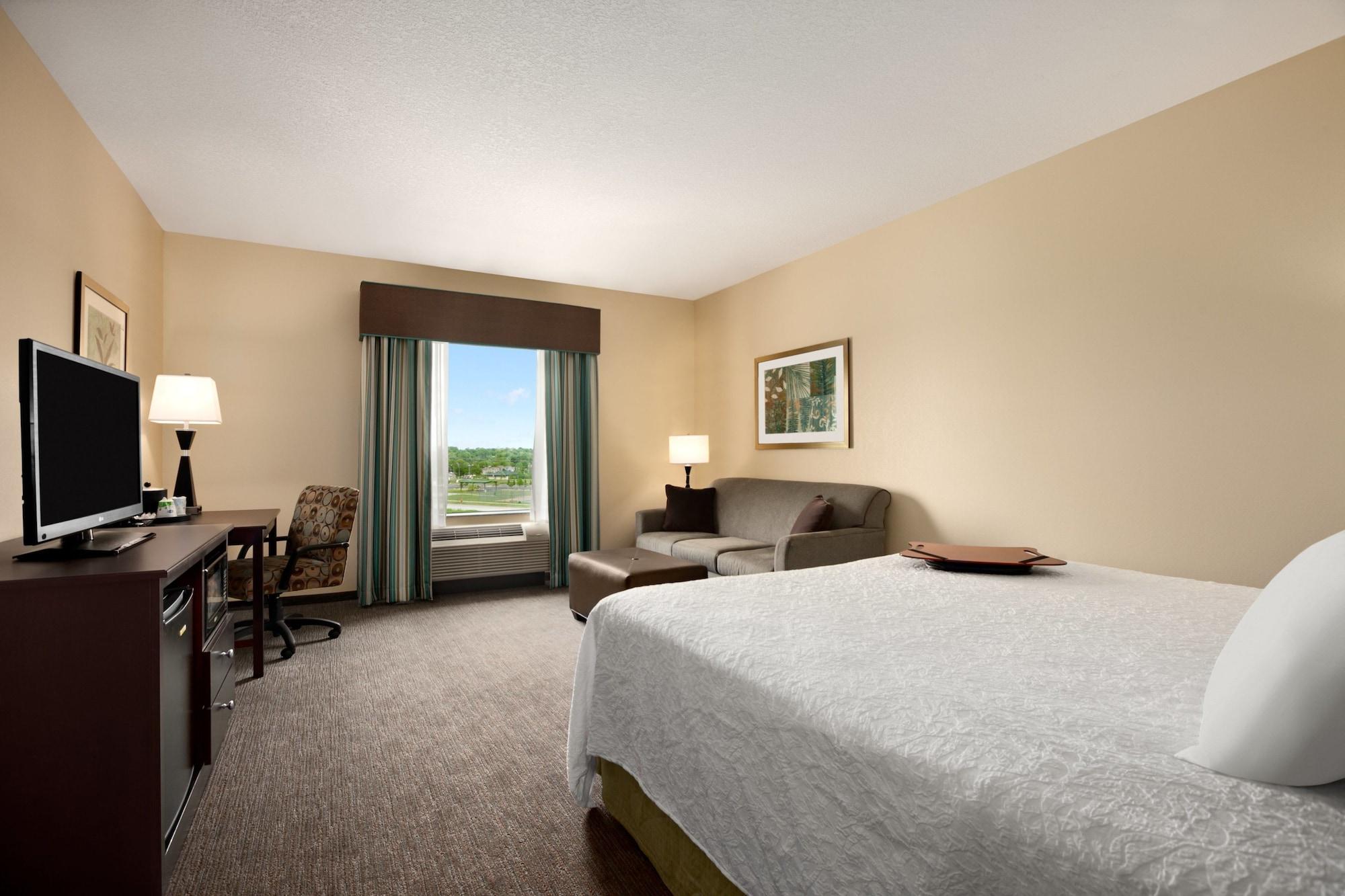 Hampton Inn Belton/Kansas City Екстериор снимка