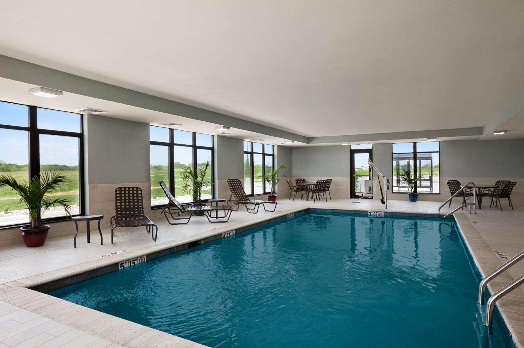 Hampton Inn Belton/Kansas City Екстериор снимка