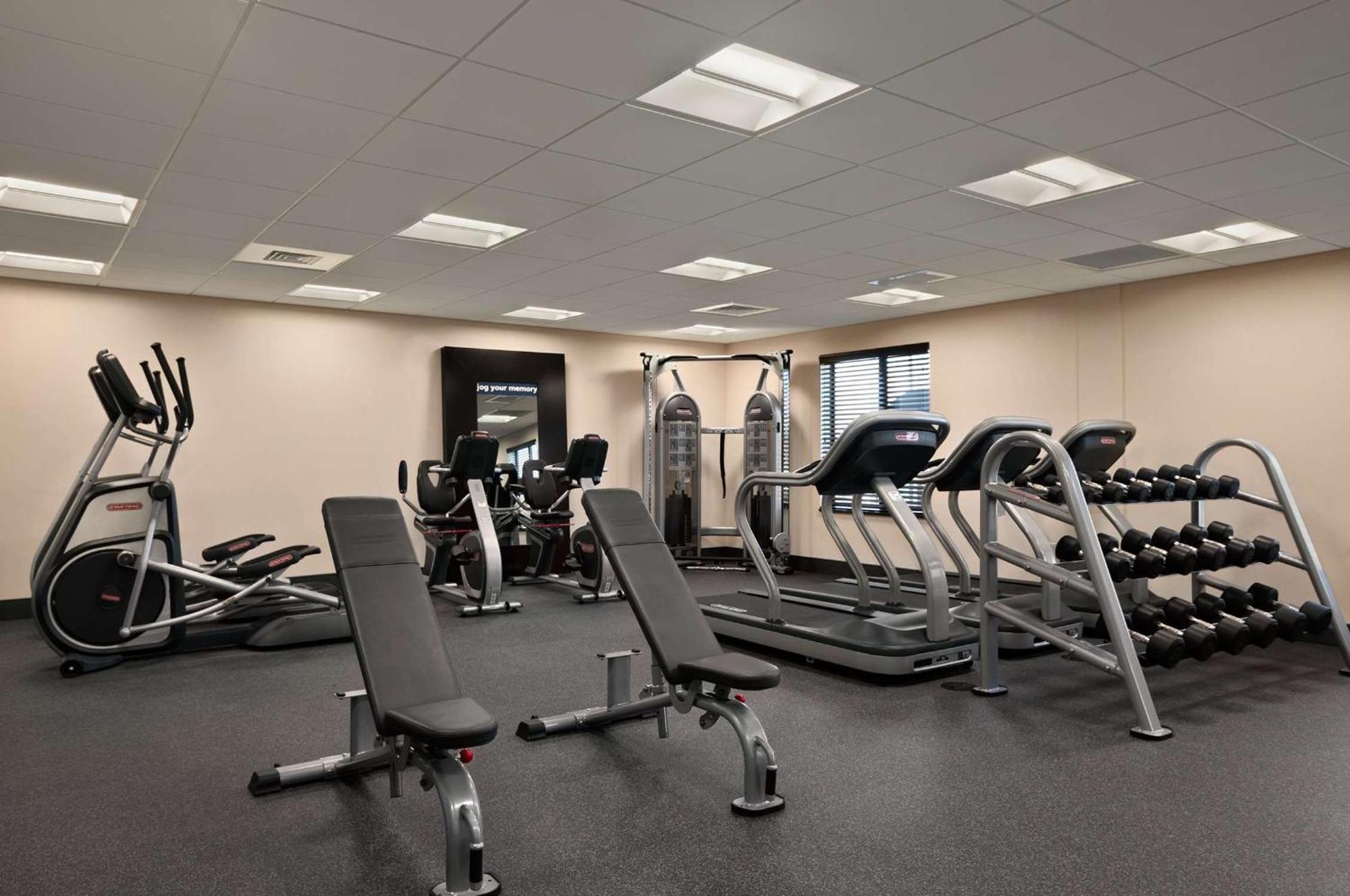 Hampton Inn Belton/Kansas City Екстериор снимка