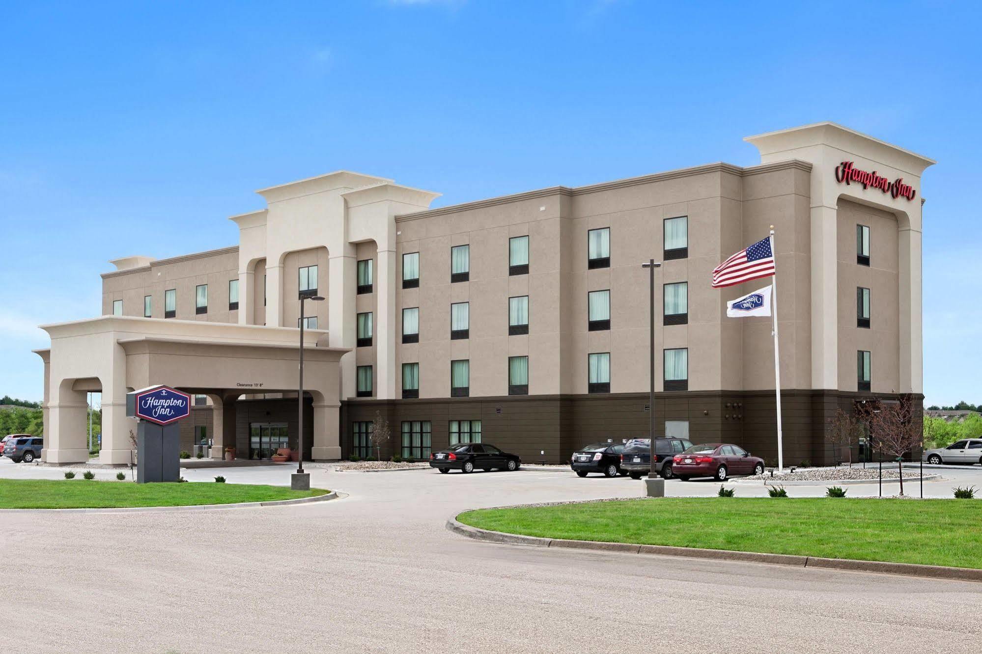 Hampton Inn Belton/Kansas City Екстериор снимка